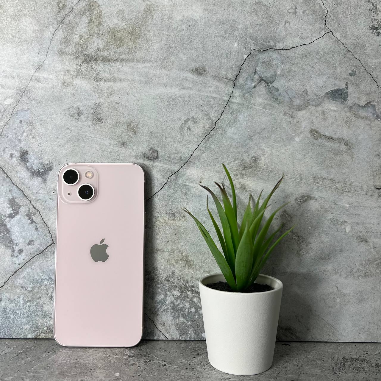 Apple iPhone 13 128gb Pink  в Тюмени